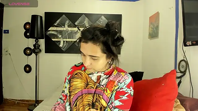 SARAMISHA online show from 11, 9, 2025