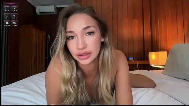 Snapshot of bailey_kat chatting on 29, 4, 2026 bailey kat online show from 29, 4, 2026