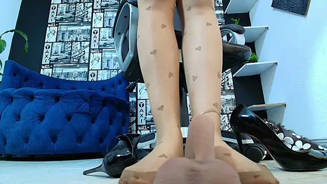 Snapshot of Agata-Moon chatting on 17, 12, 2025 Agata-Moon online show from 17, 12, 2025