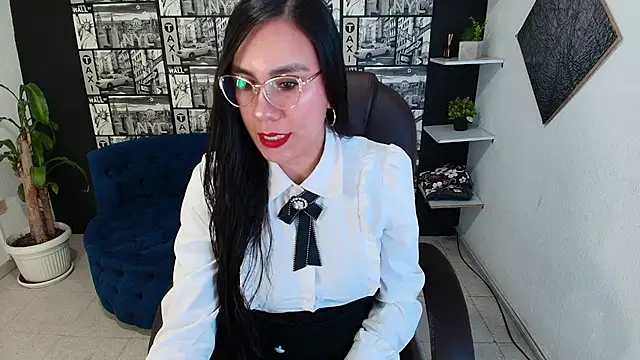 Snapshot of Agata-Moon chatting on 18, 12, 2025 Agata-Moon online show from 18, 12, 2025