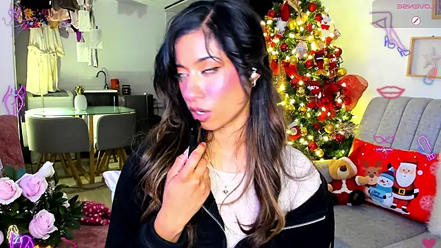 Snapshot of Issa_cooper chatting on 13, 12, 2024 Issa cooper online show from 13, 12, 2024