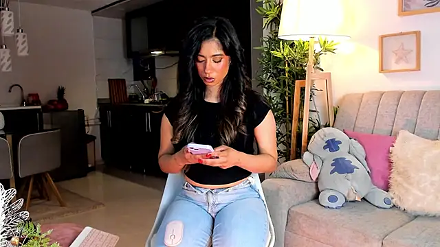 Issa cooper online show from 12, 1, 2026