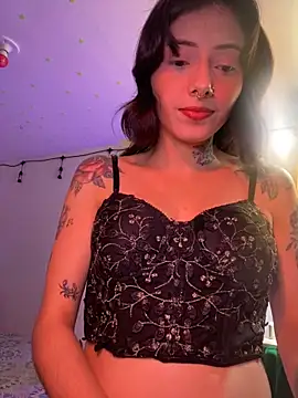 LiliJones  online show from 9, 2, 2026