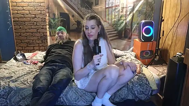 Snapshot of PropertyAndBiker chatting on 6, 2, 2025 PropertyAndBiker online show from 6, 2, 2025
