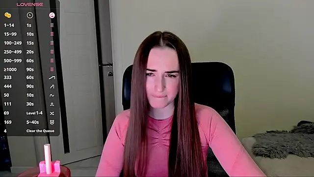 Snapshot of Kimmberr chatting on 29, 10, 2025 Kimmberr online show from 29, 10, 2025