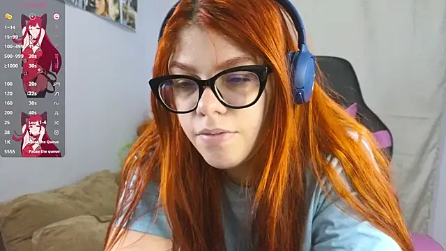 lucie nicolls online show from 21, 2, 2025