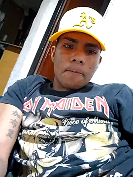 Snapshot of zoe_couplehotxx chatting on 10, 2, 2025 zoe couplehotxx online show from 10, 2, 2025