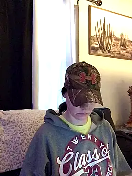 SidneyRaee online show from 15, 12, 2025