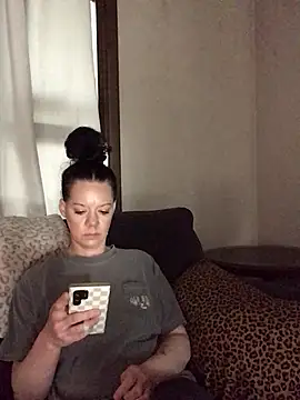 Snapshot of SidneyRaee chatting on 13, 4, 2026 SidneyRaee online show from 13, 4, 2026