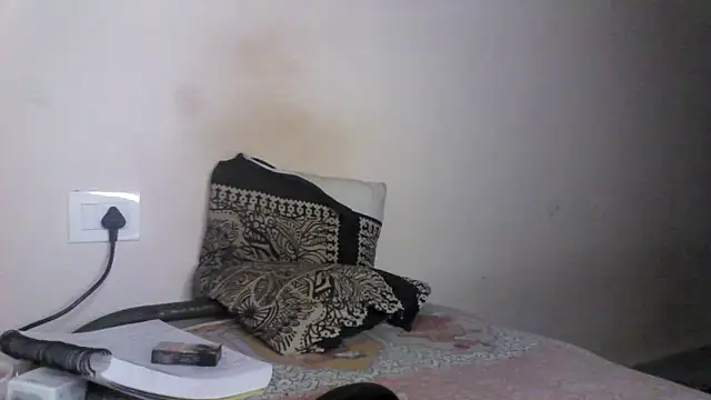 just fucks online show from 16, 10, 2025