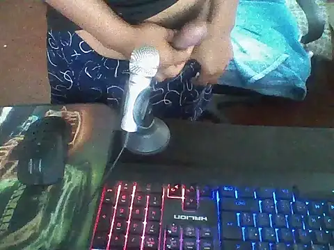 Snapshot of MauroALEXIS chatting on 17, 11, 2025 MauroALEXIS online show from 17, 11, 2025