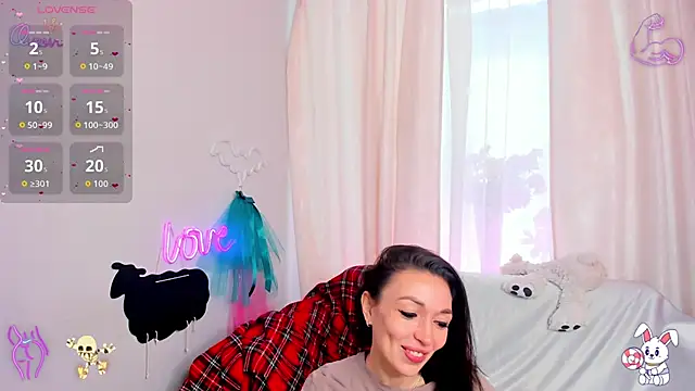 Snapshot of jessica_tiny chatting on 9, 5, 2026 jessica tiny online show from 9, 5, 2026