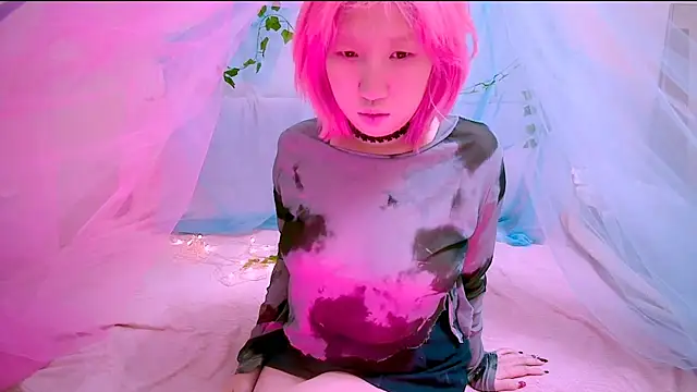 Akemilun online show from 5, 11, 2025