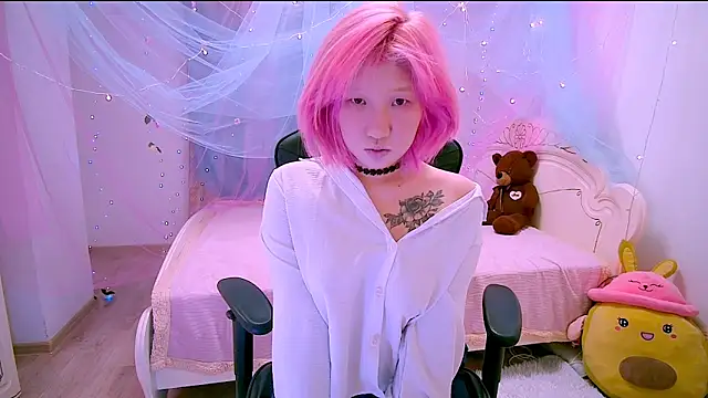 Akemilun online show from 9, 11, 2025