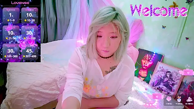 Snapshot of Akemilun chatting on 4, 3, 2026 Akemilun online show from 4, 3, 2026