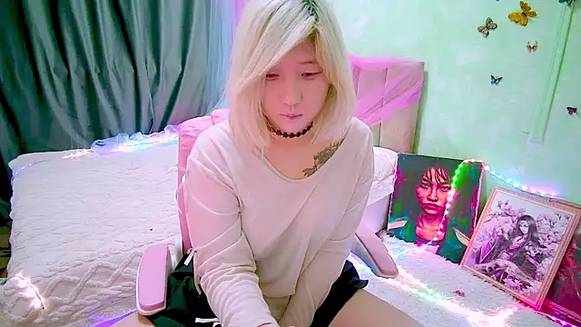 Snapshot of Akemilun chatting on 12, 4, 2026 Akemilun online show from 12, 4, 2026