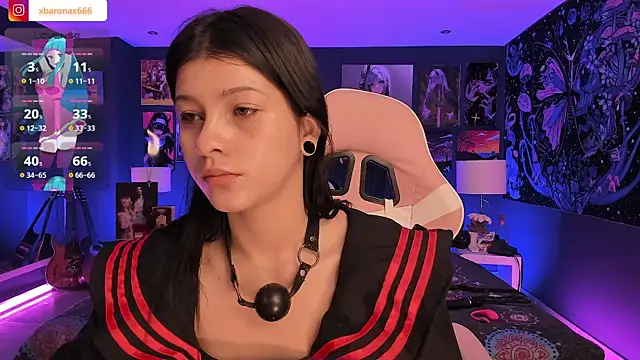 Snapshot of LanaKyutt chatting on 11, 10, 2025 LanaKyutt online show from 11, 10, 2025