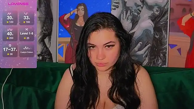 Snapshot of Nikki_Kardashian chatting on 28, 12, 2024 Nikki Kardashian online show from 28, 12, 2024