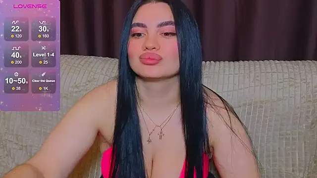 Snapshot of Nikki_Kardashian chatting on 7, 3, 2025 Nikki Kardashian online show from 7, 3, 2025