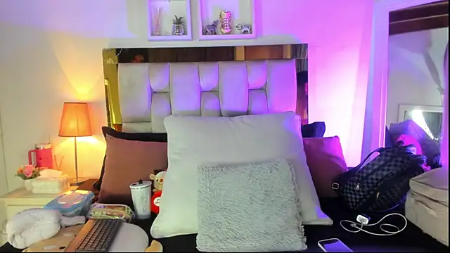 emmy r online show from 22, 11, 2025