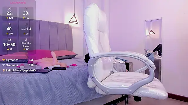 lady nylon  online show from 22, 2, 2025