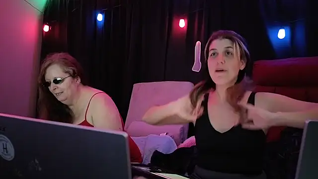 Sexy Mama-69 online show from 24, 9, 2025