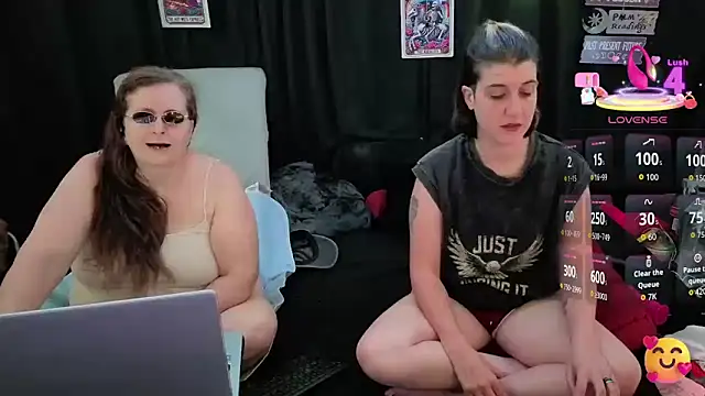 Sexy Mama-69 online show from 15, 11, 2025