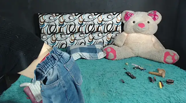 emma onassis 17 online show from 4, 2, 2025