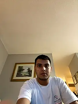 Snapshot of Cutekillerhunk chatting on 23, 10, 2025 Cutekillerhunk online show from 23, 10, 2025