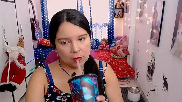 Snapshot of claryssa_ chatting on 6, 12, 2024 claryssa  online show from 6, 12, 2024