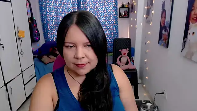 Snapshot of claryssa_ chatting on 13, 10, 2025 claryssa  online show from 13, 10, 2025