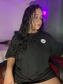 Snapshot of CurlyGirl_1 chatting on 24, 3, 2026 CurlyGirl 1 online show from 24, 3, 2026