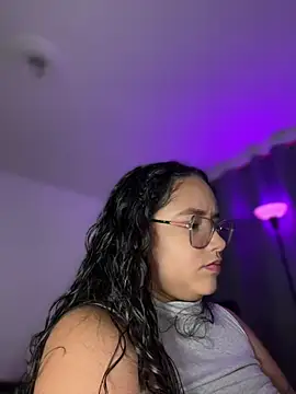 Snapshot of CurlyGirl_1 chatting on 11, 4, 2026 CurlyGirl 1 online show from 11, 4, 2026