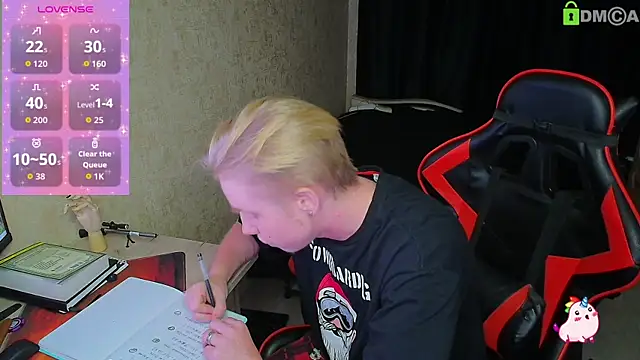 Alexis Gordon online show from 14, 9, 2025