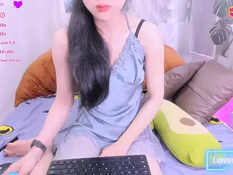 Snapshot of Ly__ chatting on 15, 6, 2026 Ly online show from 15, 6, 2026