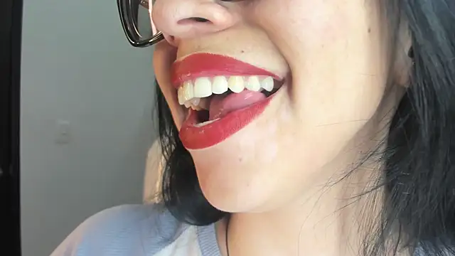 Snapshot of Katty_mouth chatting on 5, 1, 2026 Katty mouth online show from 5, 1, 2026