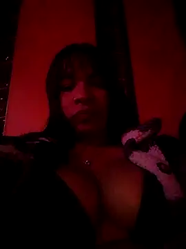 Snapshot of VivienAndClark chatting on 17, 9, 2025 VivienAndClark online show from 17, 9, 2025