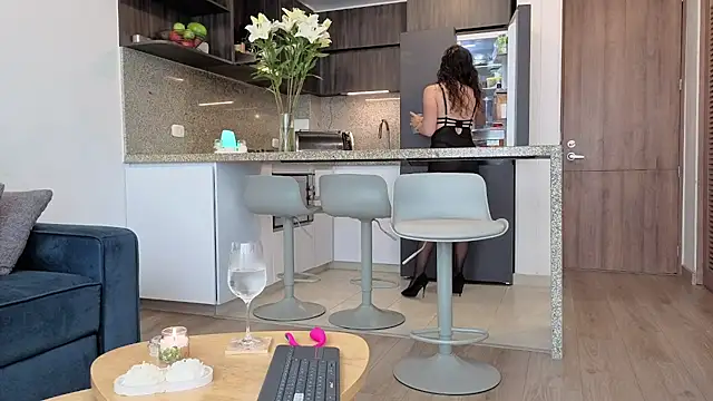 Snapshot of Monica-Bello chatting on 18, 3, 2026 Monica-Bello online show from 18, 3, 2026