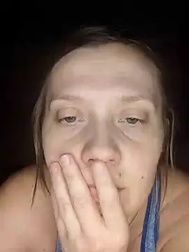 Snapshot of LeraSweet chatting on 4, 1, 2025 LeraSweet online show from 4, 1, 2025