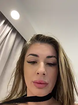 Snapshot of IsabellaEtthan chatting on 31, 1, 2026 IsabellaEtthan online show from 31, 1, 2026