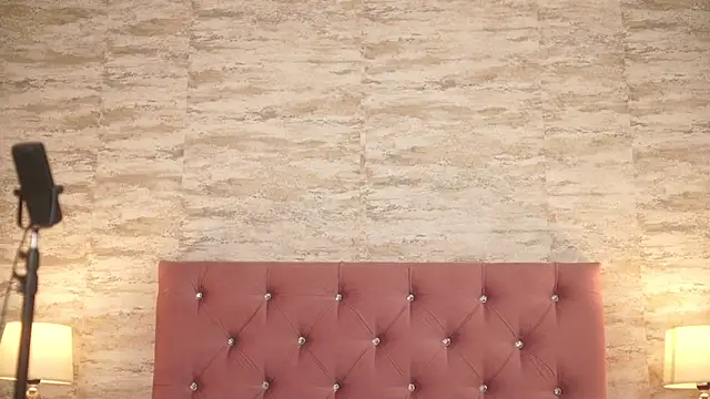 IsabellMendez  online show from 7, 1, 2025