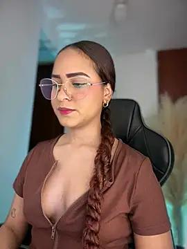 Snapshot of gretta_kler1 chatting on 14, 3, 2026 gretta kler1 online show from 14, 3, 2026