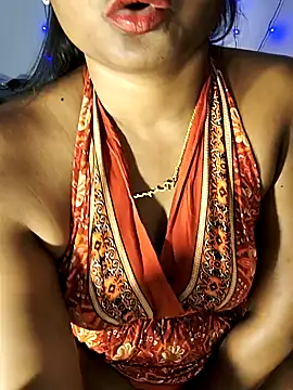 FANTASY QUEEN 07 online show from 1, 3, 2025