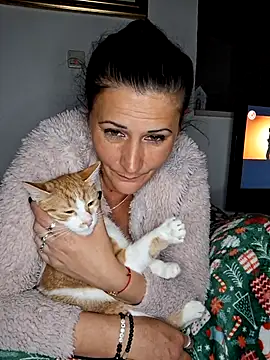 anaaamariaaaa online show from 9, 3, 2026