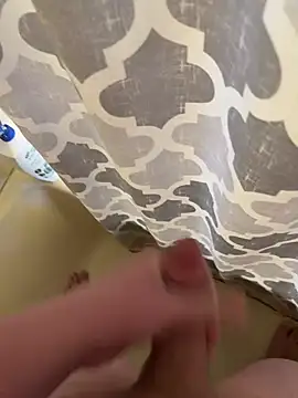 Snapshot of bjim03425 chatting on 2, 4, 2026 bjim03425 online show from 2, 4, 2026