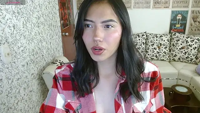 Snapshot of wild_kittys chatting on 12, 4, 2026 wild kittys online show from 12, 4, 2026