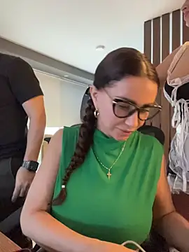 Snapshot of NINIK_STYLE chatting on 22, 4, 2026 NINIK STYLE online show from 22, 4, 2026