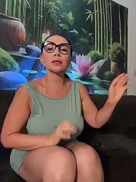 Snapshot of NINIK_STYLE chatting on 13, 5, 2026 NINIK STYLE online show from 13, 5, 2026
