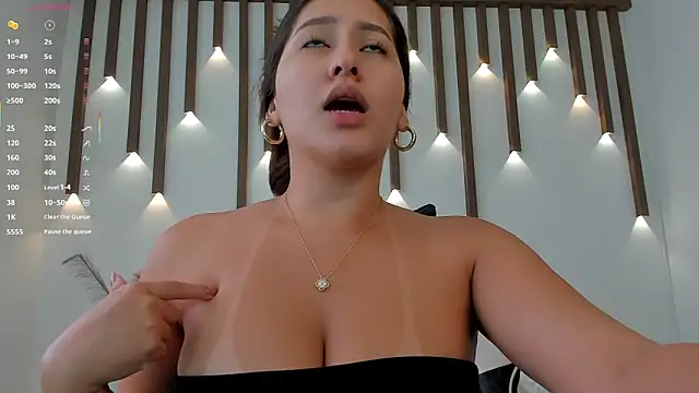 Snapshot of megan_cooper28 chatting on 10, 2, 2026 megan cooper28 online show from 10, 2, 2026