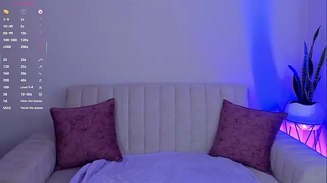 Snapshot of megan_cooper28 chatting on 13, 4, 2026 megan cooper28 online show from 13, 4, 2026